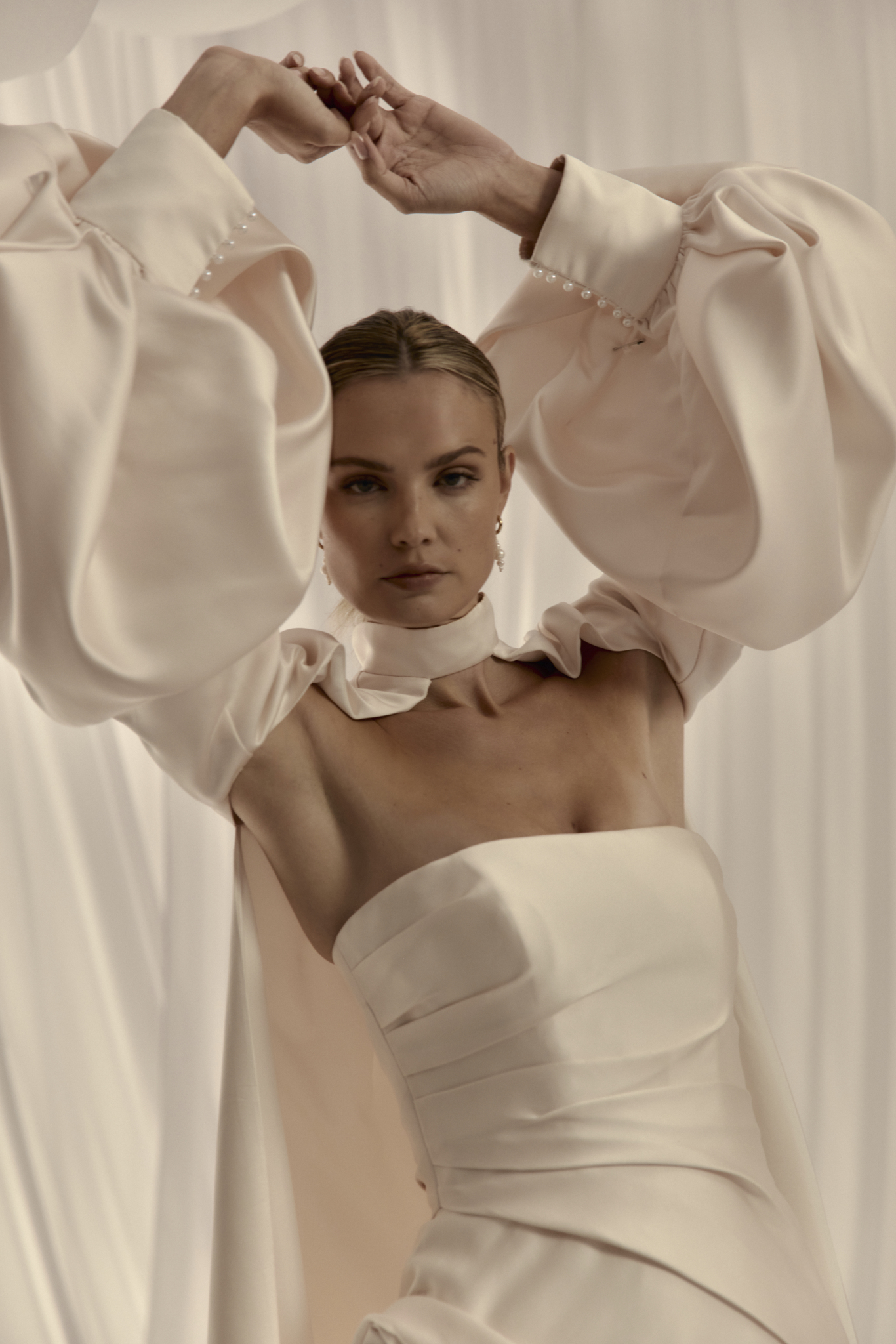 HERA COUTURE Convertible