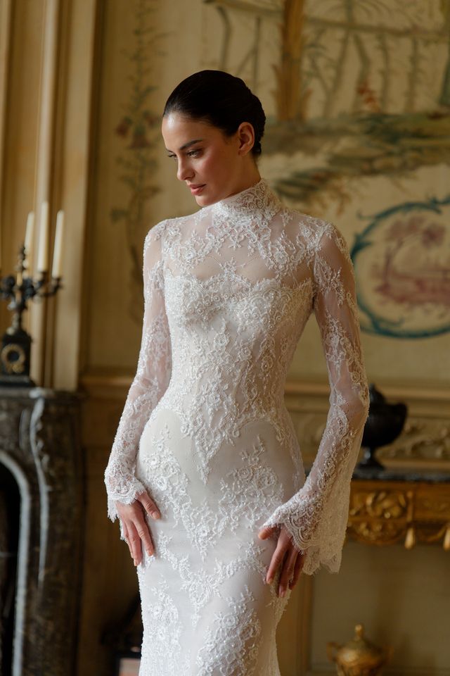 LEE PETRA GREBANAU Lace